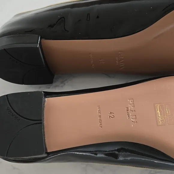 Prada Black and Brown Leather Loafers with Bow Detail
