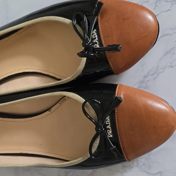 Prada Black and Brown Leather Loafers with Bow Detail