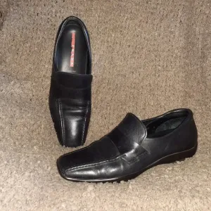 PRADA-Italy-Black Leather-Vibram Sole-Red Tab Loafers-Vintage-Sz 9-Excellent