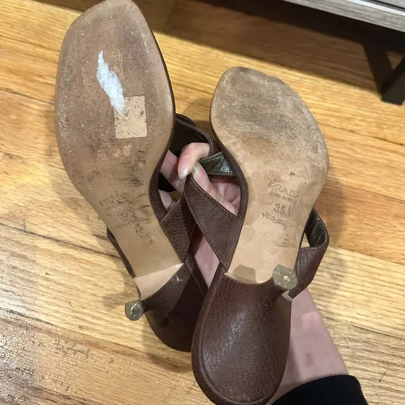 Prada Vintage Antic Brown Leather Heart Thong Kitten Heel Sandals