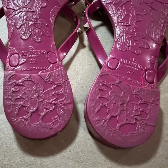 Pre-Loved Valentino Garavani Rockstud Bow Jelly Thong Sandals Pink 37 No Box!