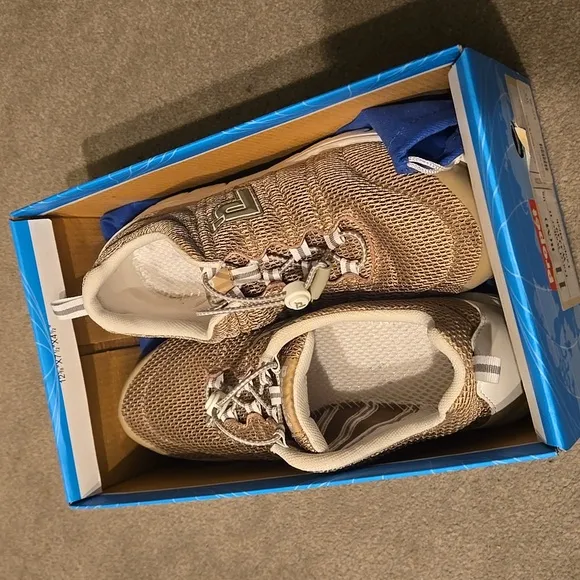 Propet Travel Walker Comfort Sneakers Size 11