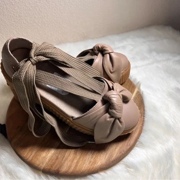 Puma x Fenty by Rihanna Leather Bow Accents Espadrilles Size 7.5 NWOB