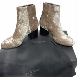 Rag &amp; Bone Drea Crushed Velvet Ankle Zip Boots Dove Beige Sz 5 EU 35 NIB NWT