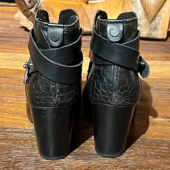 Rag &amp; Bone Harrow Crocodile Embossed Leather Block Heel Ankle Boots 38.5 8.5