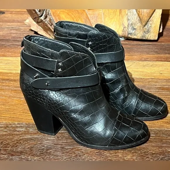 Rag &amp; Bone Harrow Crocodile Embossed Leather Block Heel Ankle Boots 38.5 8.5
