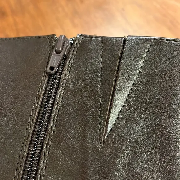 Ralph Lauren Micah Wide Calf boots brown Riding Women’s Size 6 Regular Width