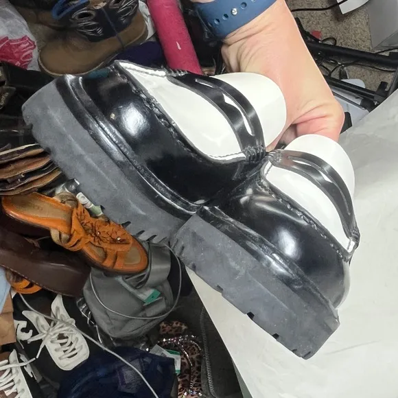 Reformation Agathea Chunky Loafer Black &amp; White Patent Upper Lugg Sole Sz 7.5
