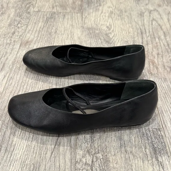 Reformation black leather Bowie ballet flats