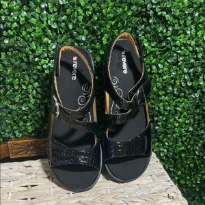 Revere Black Sandals NWOT SZ 12W