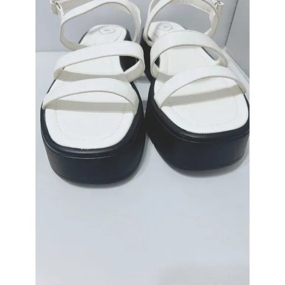 Rocketdog Dover Platform Sandals in White (NWOB)