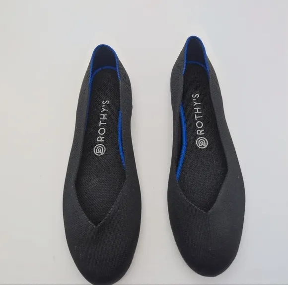 Rothy's sz 10  Black Round Toe Ballet Flats with Blue Trim