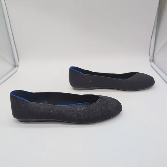 Rothy's sz 10  Black Round Toe Ballet Flats with Blue Trim