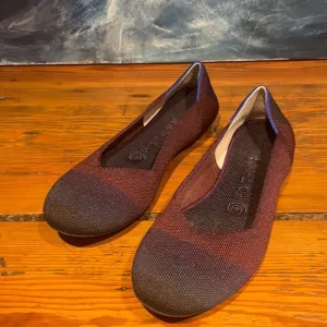 Rothy's The Flat‎ Blackberry Captoe Ombre Striped Colorblock Pattern Size 8