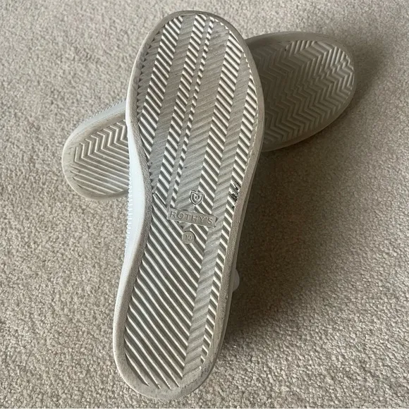 Rothy’s The Lace Up Sneakers in White Size 10 Casual Everyday Travel Commute