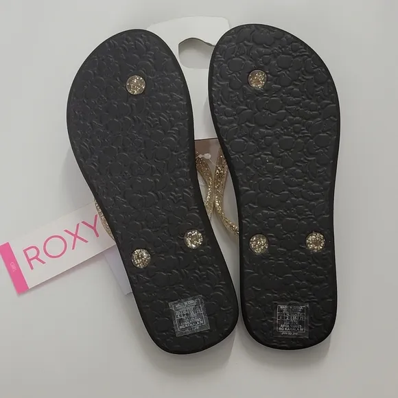 ROXY Hawaiian Thong Sandals NWT Size 4