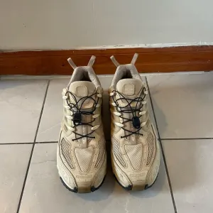 Salomon ACS Pro Advanced Beige Tan Safari Black