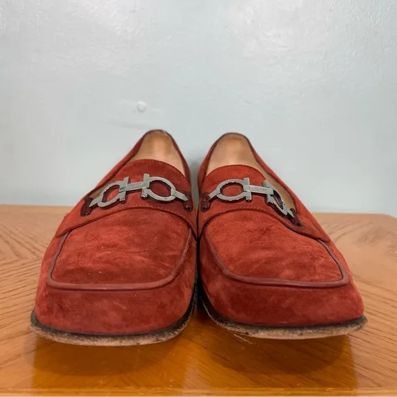 Salvatore Ferragamo Babs Gancini Logo Loafers Suede Women’s Size 8 1/2 Red