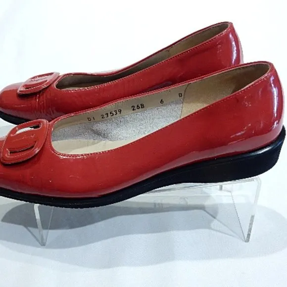 SALVATORE FERRAGAMO BOUTIQUE RED PATENT WEDGE LOAFERS IN 6B