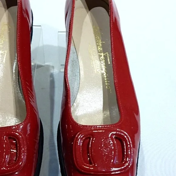 SALVATORE FERRAGAMO BOUTIQUE RED PATENT WEDGE LOAFERS IN 6B