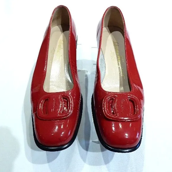 SALVATORE FERRAGAMO BOUTIQUE RED PATENT WEDGE LOAFERS IN 6B
