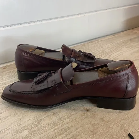 Salvatore FERRAGAMO Oxblood Leather Tassel Loafers Men Size 10B