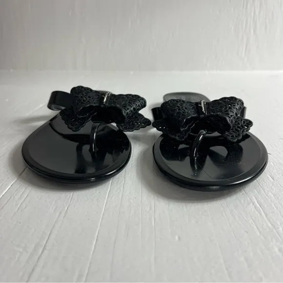 Salvatore Ferragamo Pandy Monogram Bow Jelly Thong Sandals Size 8 Solid Black
