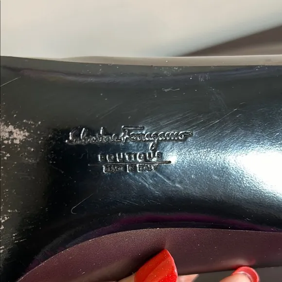 Salvatore Ferragamo Patent Leather Bronze Pumps Heels Italy Sz 9.5 AA