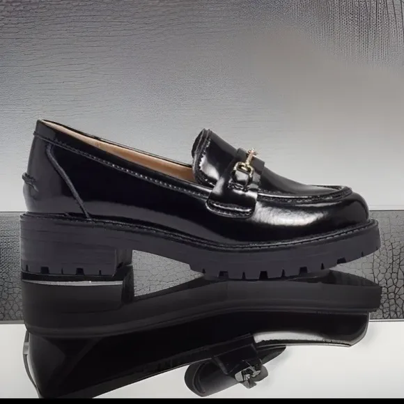 Sam Edelman LEATHER KID TULLY LUG SOLE LOAFER Black Box W/Gold Chain Decorative