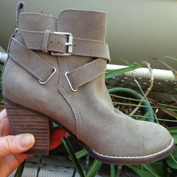 Sam Edelman Morris Suede Bootie 6M Flint Grey Side Zip Stacked Heel