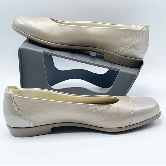 San Antonio Shoes SAS patent leather toe flats
