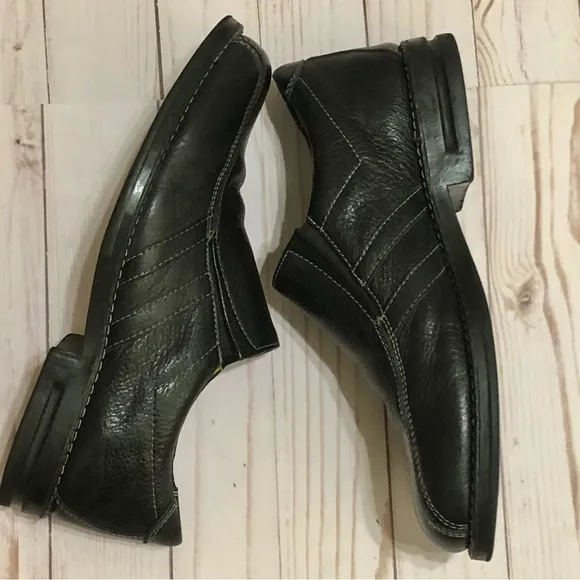 Sandro Moscoloni Black Grainy Leather Padded Insoles Rubber Soles Loafers 8.5 D