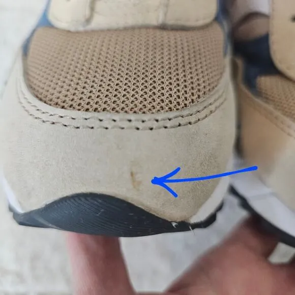 Saucony Shadow 6000 M's 8, premium SandnNavy sneakers. No! Insoles &amp; No! Laces.