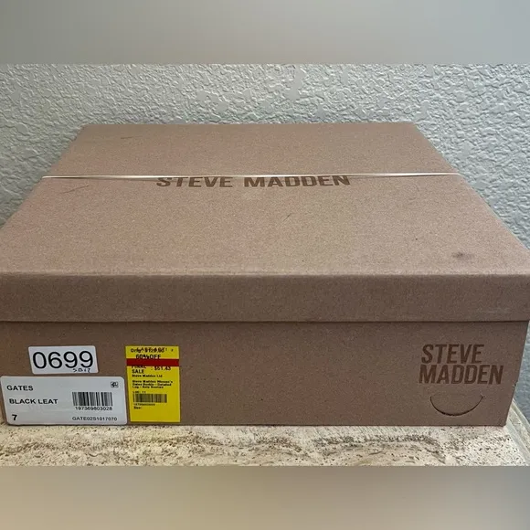 SB17 Steve Madden Women’s Gate Black Boots Size 7.
