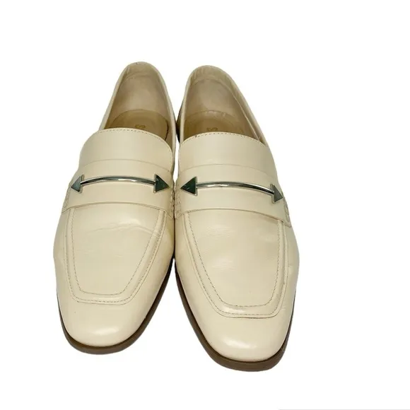Schutz Cream Leather Desmond Caseina Flat  Size 7.5B Square toe Heel Height .5”