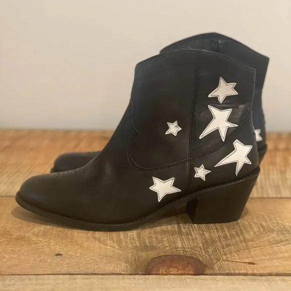 Seychelles Under the Stars Black White Leather Ankle Zip Boots size 8