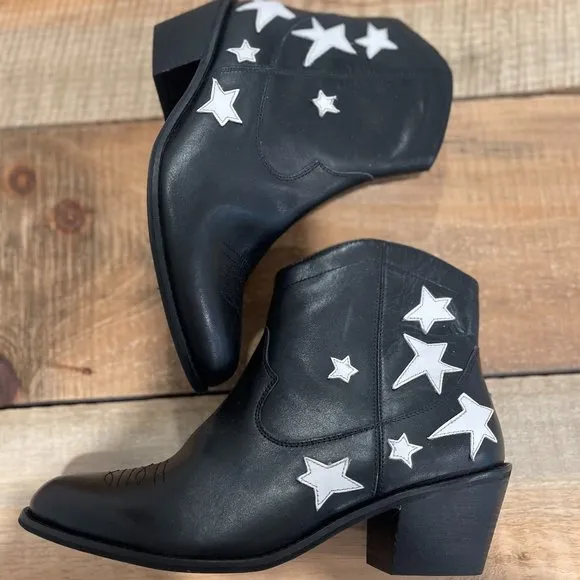 Seychelles Under the Stars Black White Leather Ankle Zip Boots size 8