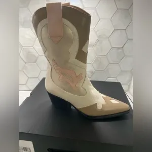 ShuShop ZIZI Western Boots Size 6.5 Gold Metallic Beige Pink New In Box