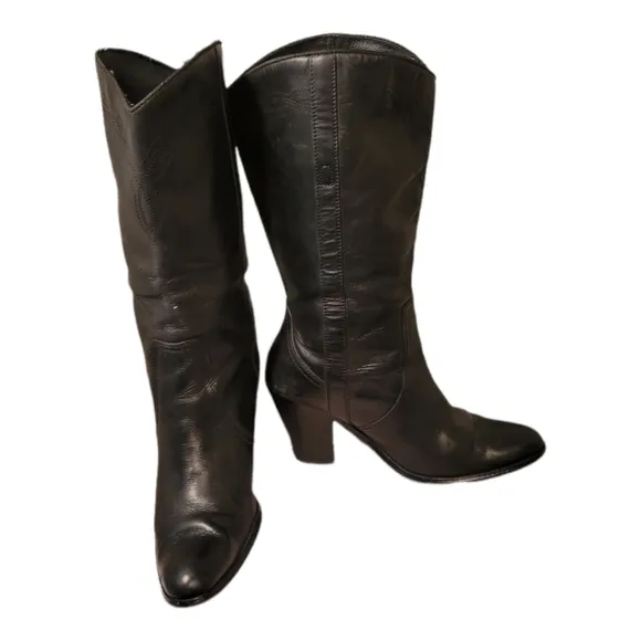 Size 10 M Vintage Western Style Boots From St. John's Bay
