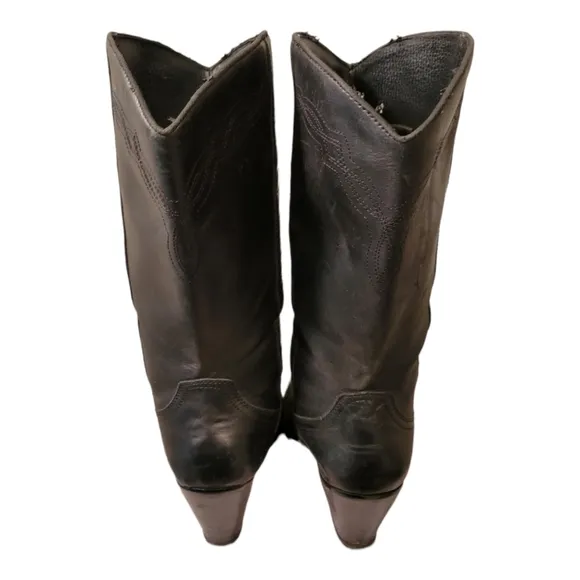 Size 10 M Vintage Western Style Boots From St. John's Bay