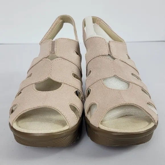 Sketchers Blush Pink Suede Parallel Wedge Peep Toe Slingback Sandals Sz 6.5 NWOT