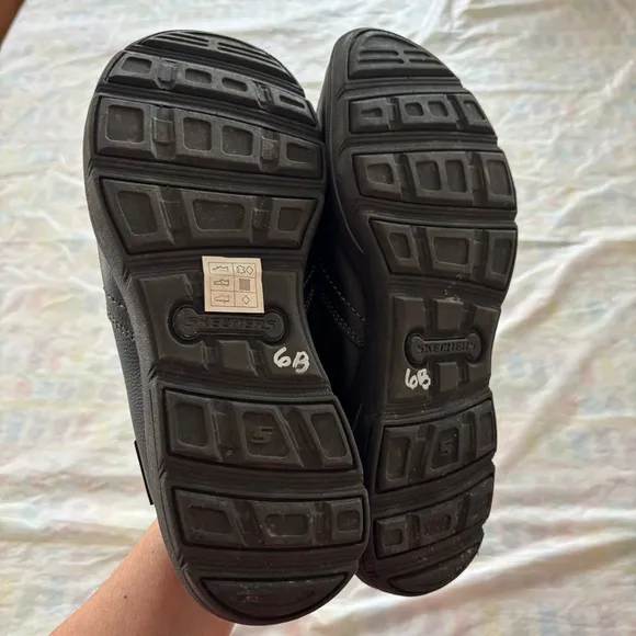 Sketchers Relaxed Fit Harper-Forde Black Slip on Loafers memory foam SZ 9 NWT