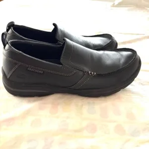Sketchers Relaxed Fit Harper-Forde Black Slip on Loafers memory foam SZ 9 NWT