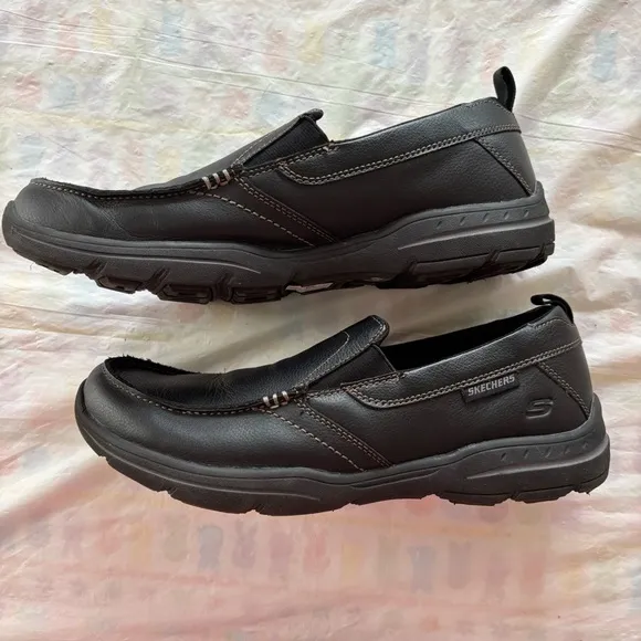 Sketchers Relaxed Fit Harper-Forde Black Slip on Loafers memory foam SZ 9 NWT