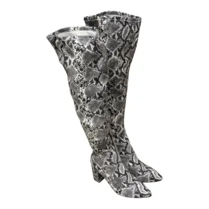 SMASH ShoesWomen's Yaya Extra Wide Calf Chunky Heels Over-The-Knee Boots - Sz 11