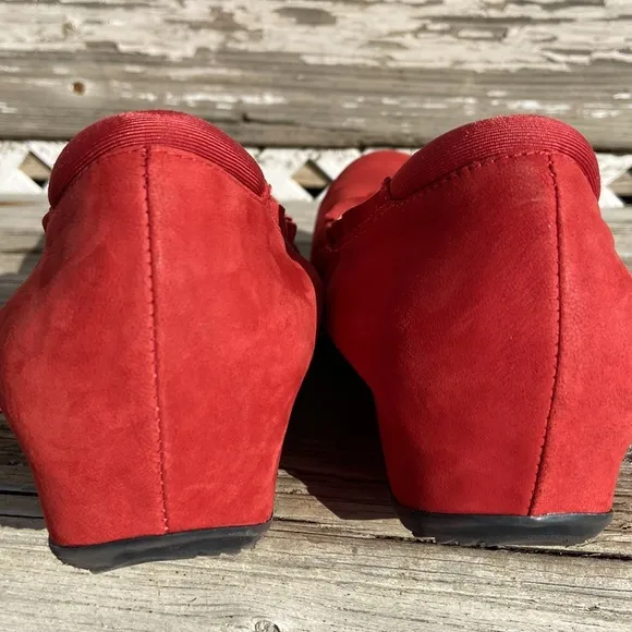 Softwalk Wish Red Suede Leather Wedge Ballet Flats Shoes Women's Size 10.5 Wide
