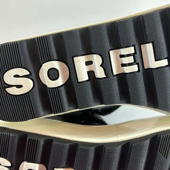 SOREL Cameron Black and White 2 1/2 inch Platform Sandals W 6 1/2