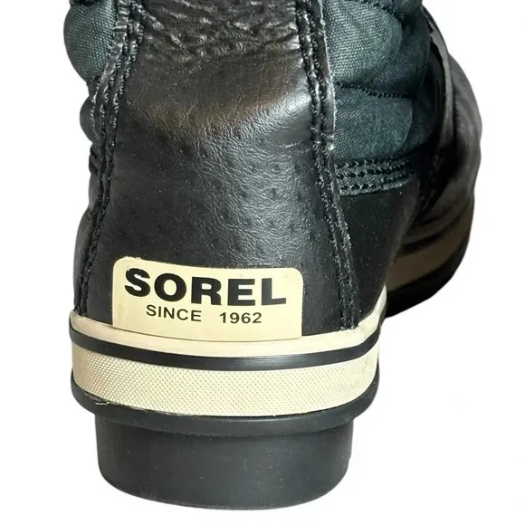 Sorel Girls Tofino II Walterproof Calf Winter Boots Black Furlined‎ Size 4