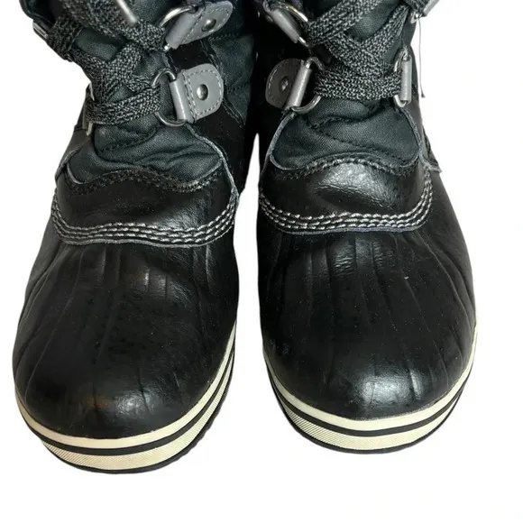 Sorel Girls Tofino II Walterproof Calf Winter Boots Black Furlined‎ Size 4