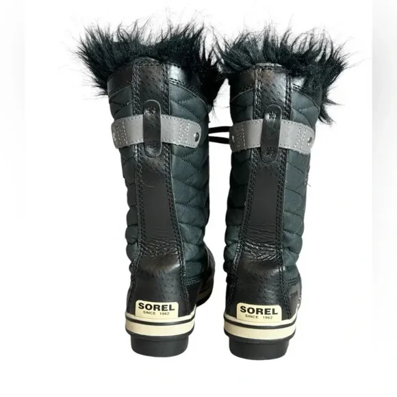 Sorel Girls Tofino II Walterproof Calf Winter Boots Black Furlined‎ Size 4